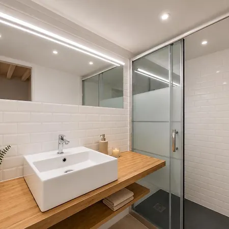 Boutique 1 Bedroom In 2 Apartment