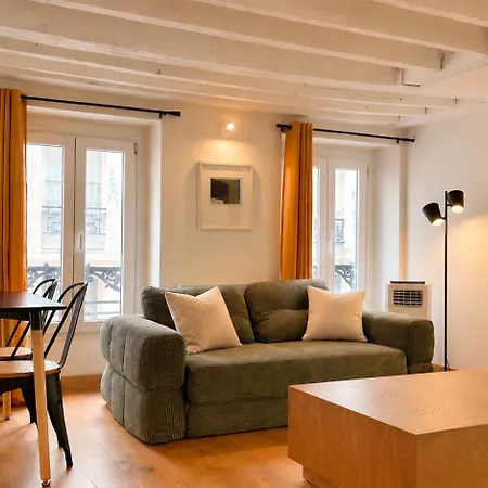 Boutique 1 Bedroom In 2 Apartment